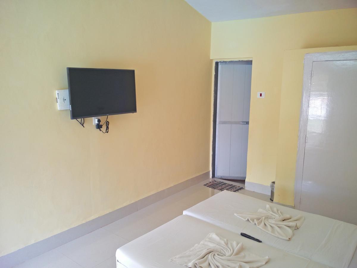Williams Beach Retreat โคลวา ภายนอก รูปภาพ